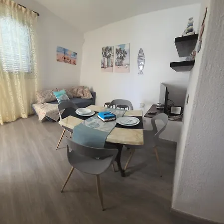 Casa Claudia 1 Primero Derecha 格拉纳迪利亚-德阿沃纳