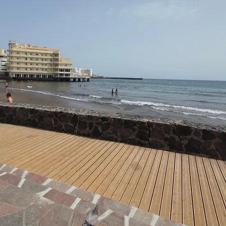 Casa Claudia 1 Primero Derecha Διαμέρισμα *