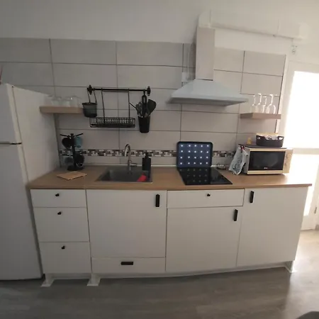 Casa Claudia 1 Primero Derecha דירה גרנדילה דה אבונה